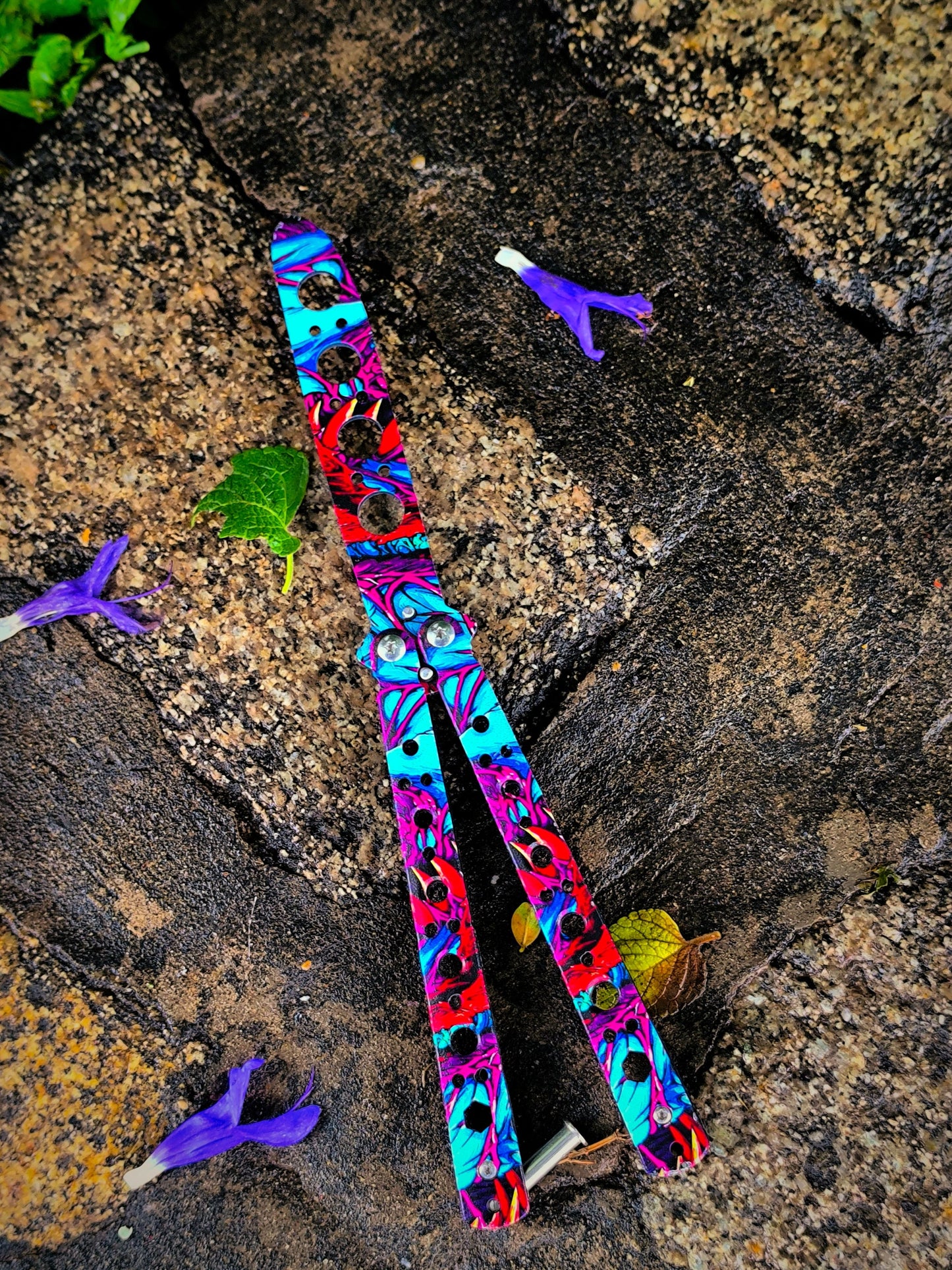 Navaja mariposa hyperbestia 2 de entrenamiento Razor Diseño CS:GO