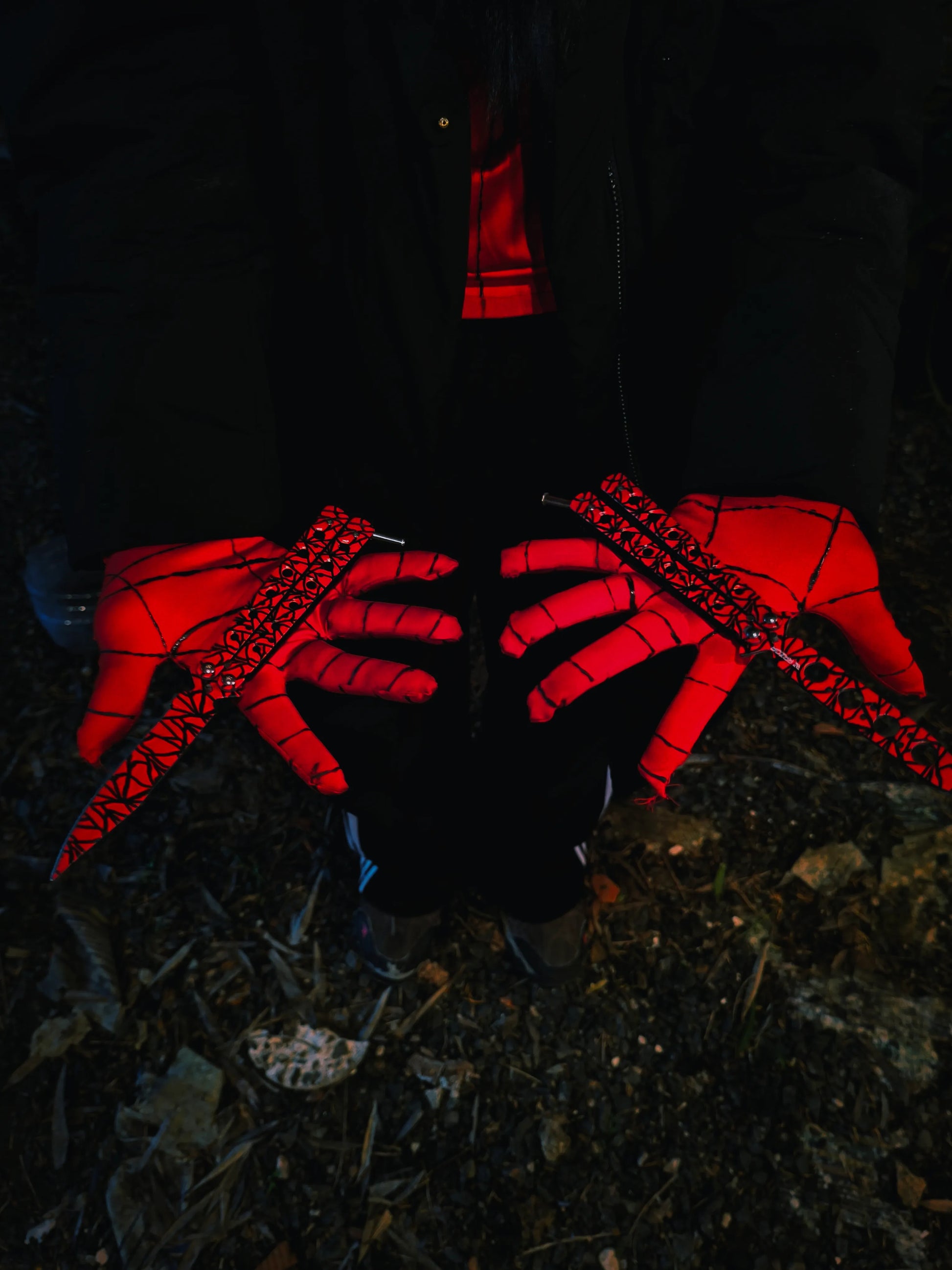 Navajas Mariposas SpiderWeb Construcción Acero en Mano Spider-Swag Defensa Personal